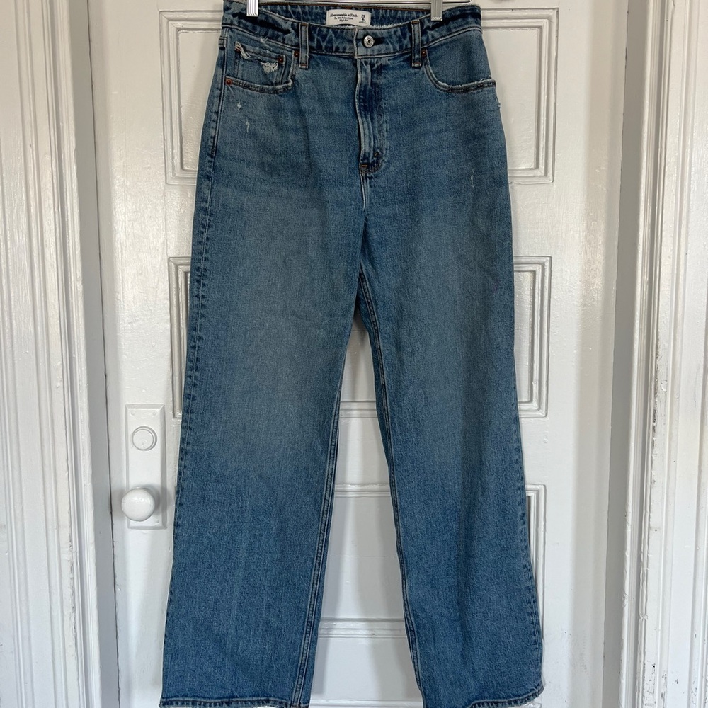 Abercrombie Curve Love High Rise 90s Relaxed Jean, Size 29 Short